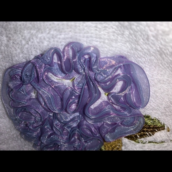 vintage 80s royal velvet bath Hand Towel  stitchsations hydrangea embroidery - Picture 9 of 14